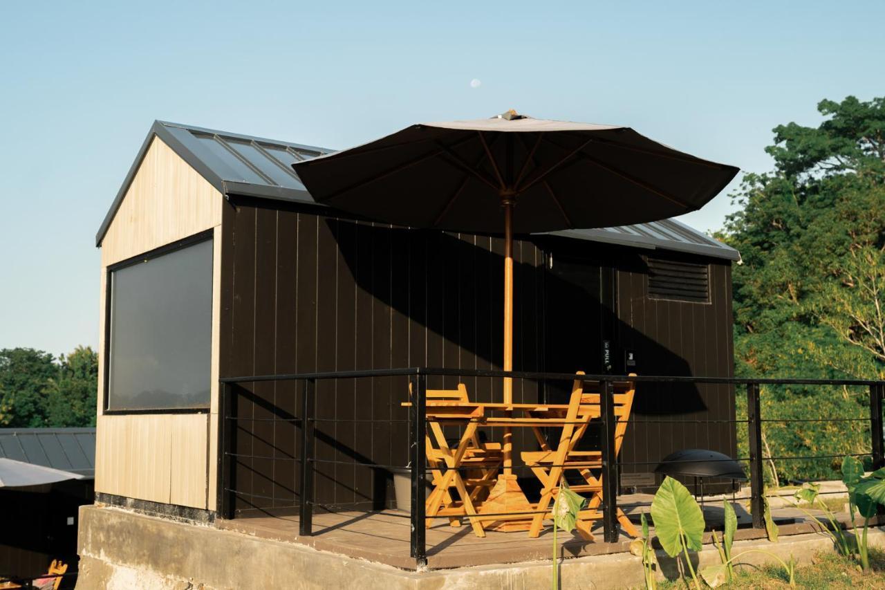 Bobocabin Umarato, Sumba وايكابوباك المظهر الخارجي الصورة